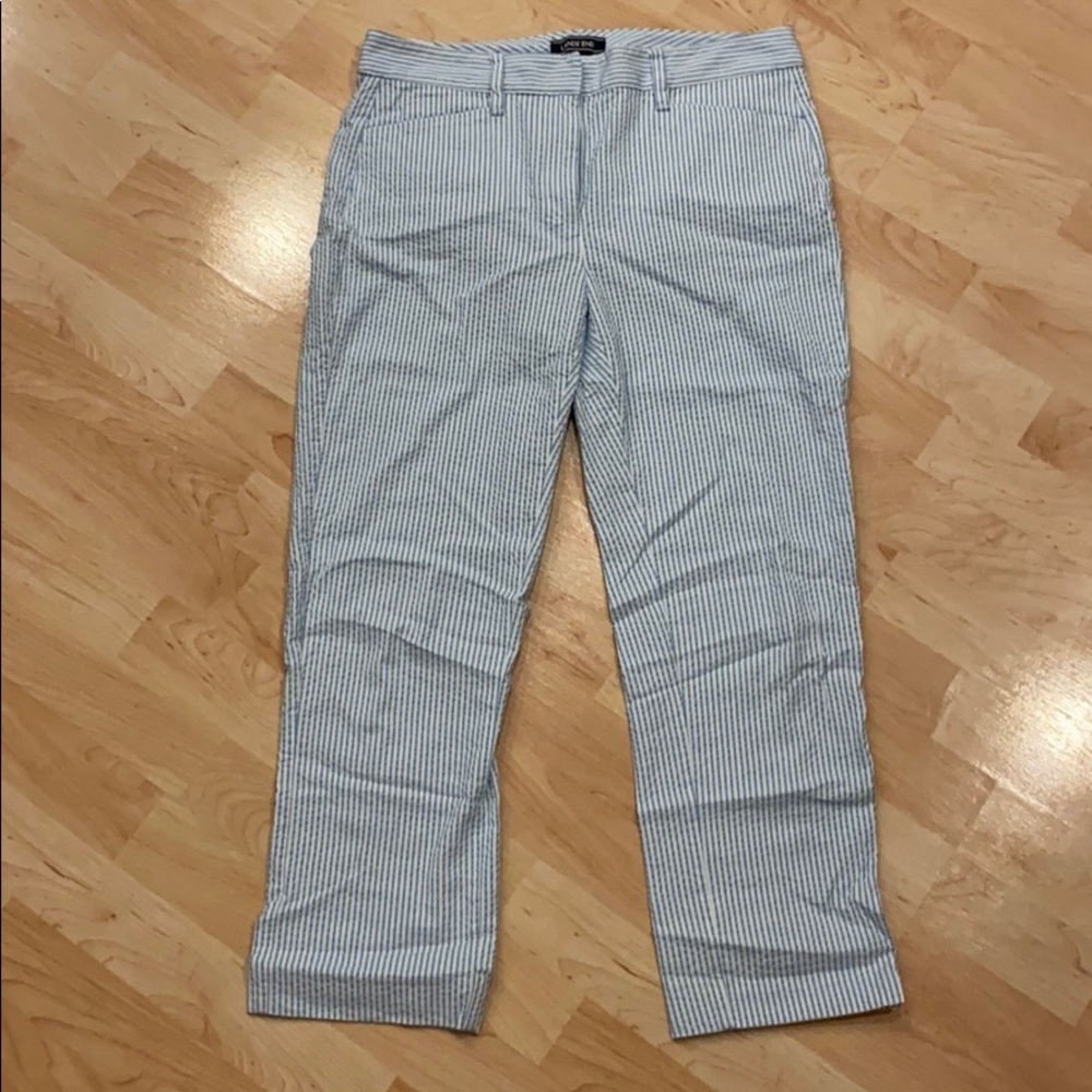 Capri pants